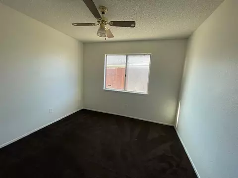 Bedroom - 43941 Estrella Ln, Lancaster, CA 93535 photo 3 of 4