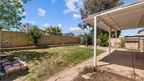 Exterior - 37329 Robin Ln, Palmdale, CA 93550 photo 8 of 10
