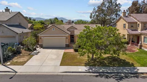 Exterior - 37329 Robin Ln, Palmdale, CA 93550 photo 3 of 10