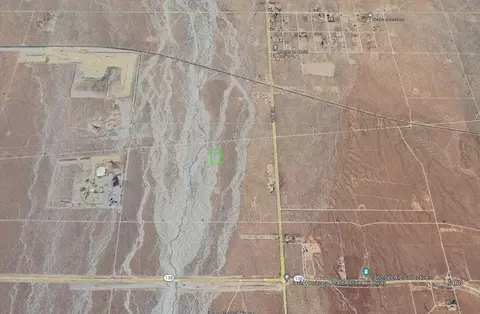161 St E And Ave U8, Palmdale, CA 93591 photo 3