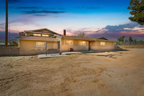 35417 Anthony Rd, Agua Dulce, CA 91390