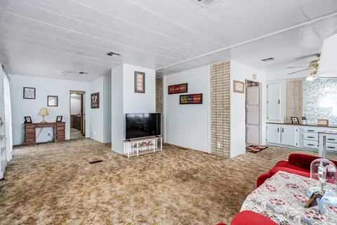 2550 Avenue I E #19, Lancaster, CA 93535 photo 8