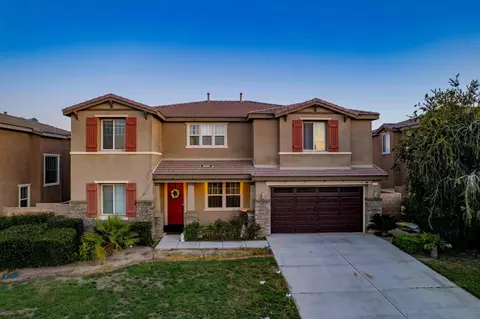 1376 Wellington Dr, Palmdale, CA 93551