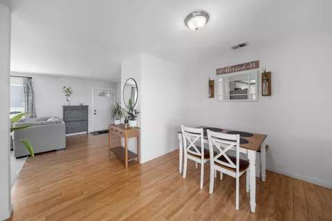 Dining - 19909 Meadows Rd, Tehachapi, CA 93561 photo 1 of 2