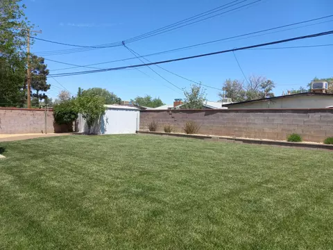 Exterior - 45038 Lorimer Ave, Lancaster, CA 93534 photo 5 of 7