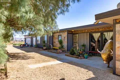 7884 Chapinite Rd, Cantil, CA 93519