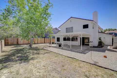 Exterior - 39726 Dover Dr, Palmdale, CA 93551 photo 10 of 10