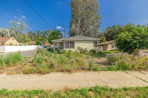 Other - 168 Highland Ave E, Redlands, CA 92374 photo 1 of 17