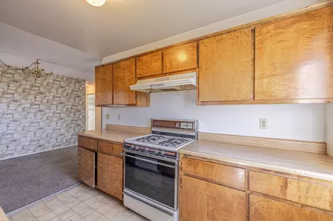 Kitchen - 168 Highland Ave E, Redlands, CA 92374 photo 6 of 6