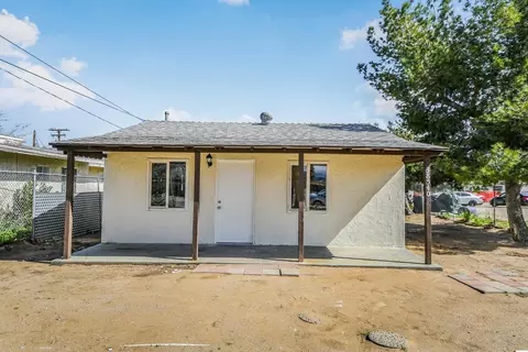 38540 9th St E, Palmdale, CA 93550