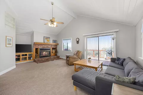 Living - 24270 Jacaranda Dr, Tehachapi, CA 93561 photo 1 of 5