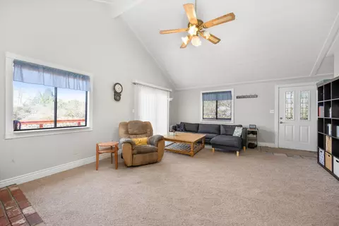 Living - 24270 Jacaranda Dr, Tehachapi, CA 93561 photo 5 of 5