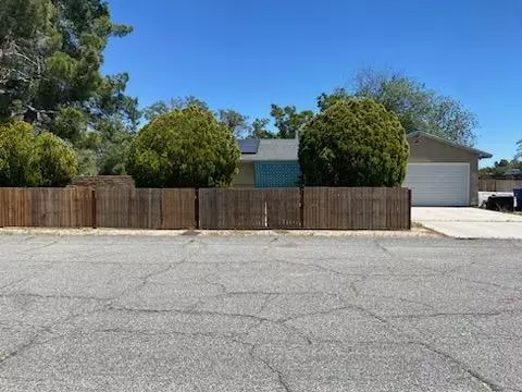 40214 174th St E, Lake Los Angeles, CA 93591