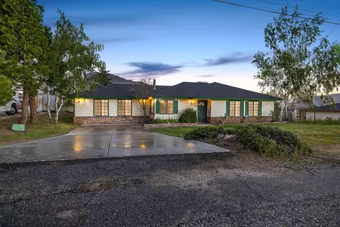 Exterior - 22209 Mccarthy Dr, Tehachapi, CA 93561 photo 2 of 6