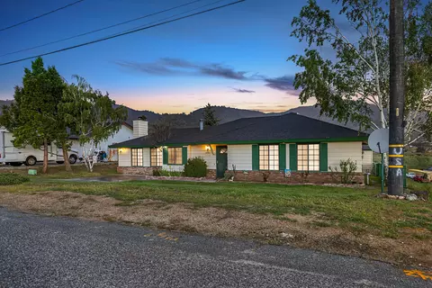 Exterior - 22209 Mccarthy Dr, Tehachapi, CA 93561 photo 3 of 6