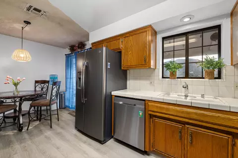 Kitchen - 22209 Mccarthy Dr, Tehachapi, CA 93561 photo 3 of 6