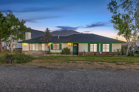 22209 Mccarthy Dr, Tehachapi, CA 93561