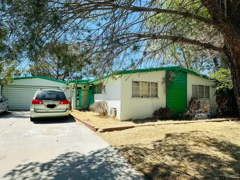 44041 3rd St E, Lancaster, CA 93535
