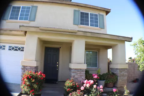Exterior - 1713 Thomas Dr, Lancaster, CA 93535 photo 4 of 7