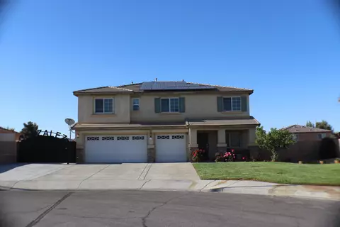 1713 Thomas Dr, Lancaster, CA 93535