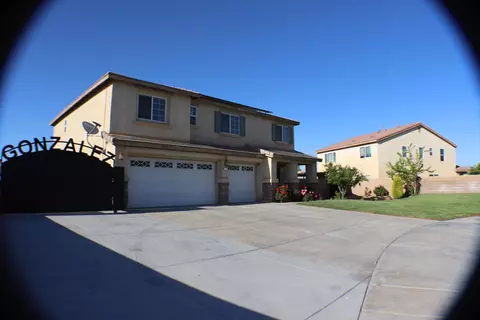 Exterior - 1713 Thomas Dr, Lancaster, CA 93535 photo 3 of 7