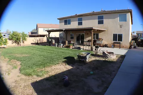 Exterior - 1713 Thomas Dr, Lancaster, CA 93535 photo 7 of 7