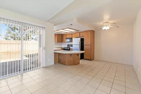 2841 La Vida Dr, Lancaster, CA 93535 photo 7