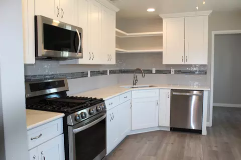 Kitchen - 103 Brentwood Dr, Tehachapi, CA 93561 photo 1 of 2