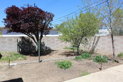 Exterior - 103 Brentwood Dr, Tehachapi, CA 93561 photo 4 of 6