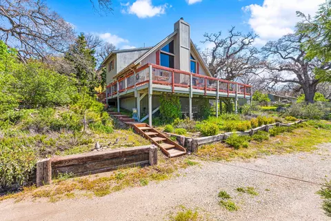 Exterior - 24260 Bowen Ct, Tehachapi, CA 93561 photo 11 of 29