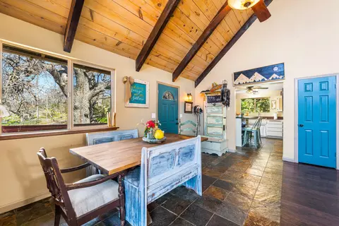 Dining - 24260 Bowen Ct, Tehachapi, CA 93561 photo 1 of 1