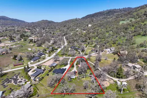 View/Area - 24260 Bowen Ct, Tehachapi, CA 93561 photo 1 of 3