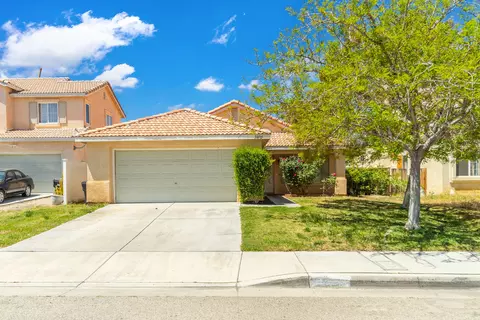 36915 Royce Ct, Palmdale, CA 93552