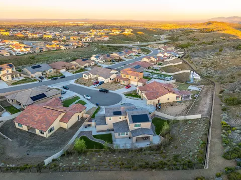 View/Area - 39163 Pinto Ct, Palmdale, CA 93551 photo 4 of 6