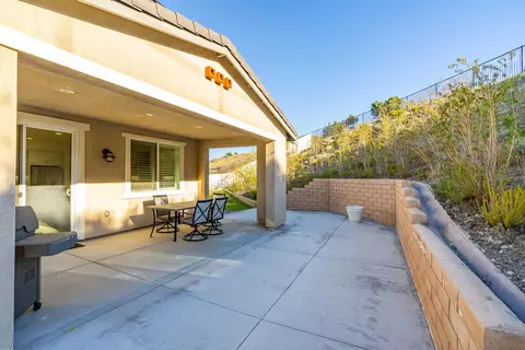 Exterior - 39163 Pinto Ct, Palmdale, CA 93551 photo 14 of 20