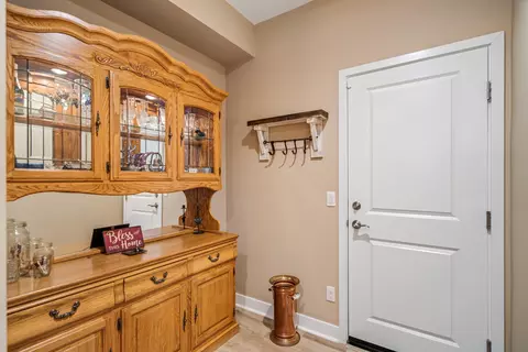 Entry Way - 39163 Pinto Ct, Palmdale, CA 93551 photo 4 of 6