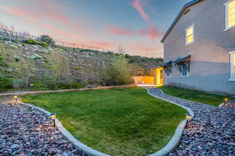 Exterior - 39163 Pinto Ct, Palmdale, CA 93551 photo 9 of 20