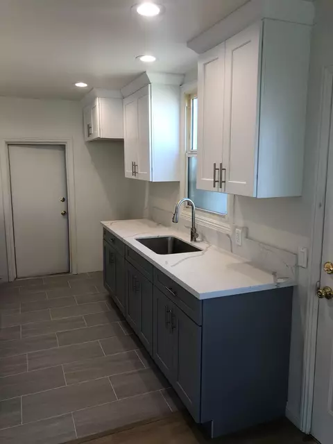Kitchen - 45332 11th St W, Lancaster, CA 93534 photo 5 of 5