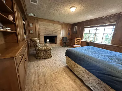 4566 Avenue J E, Lancaster, CA 93535 photo 12