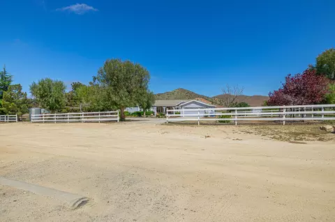 625 Foreston Dr, Acton, CA 93510 photo 2