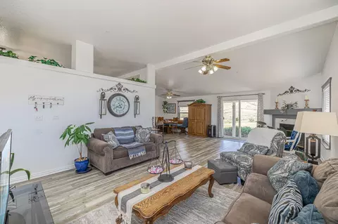 625 Foreston Dr, Acton, CA 93510 photo 25