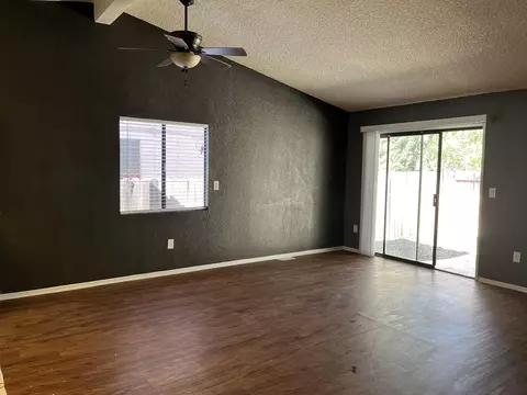 Living - 14234 Winchester Dr, Mojave, CA 93501 photo 3 of 4