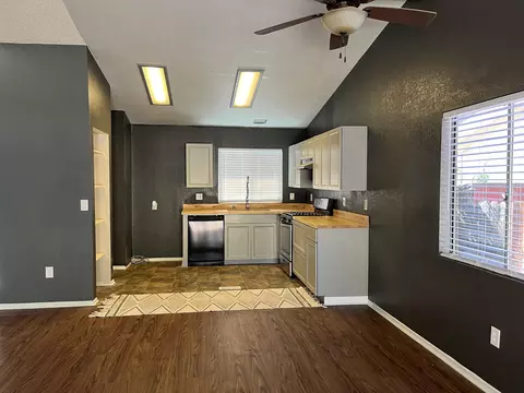 Kitchen - 14234 Winchester Dr, Mojave, CA 93501 photo 2 of 2