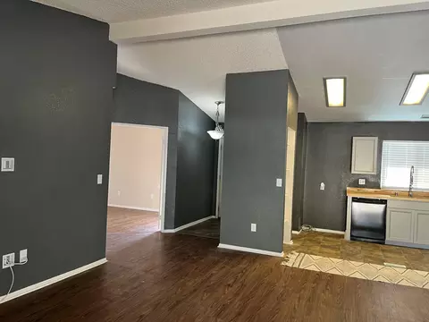 Entry Way - 14234 Winchester Dr, Mojave, CA 93501 photo 1 of 1