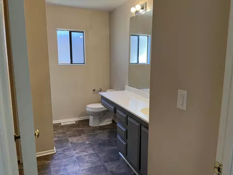 Bath - 14234 Winchester Dr, Mojave, CA 93501 photo 2 of 2