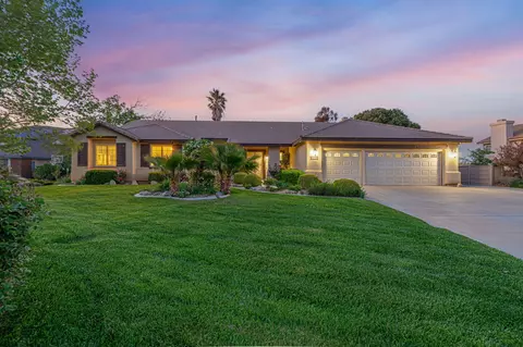 41701 Kensington Cir, Palmdale, CA 93551