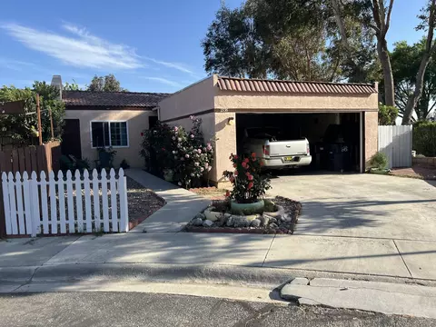 2336 Valley Vista Dr E, Rosamond, CA 93560
