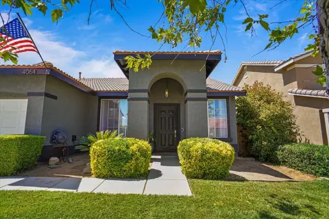 4064 Portola Dr, Palmdale, CA 93551