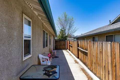 700 Las Colinas St, Tehachapi, CA 93561 photo 32