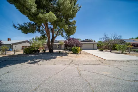 Other - 39342 Frontier Circus St, Lake Los Angeles, CA 93591 photo 5 of 7